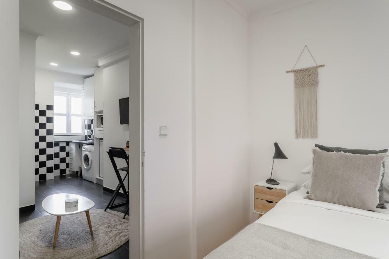 Charming Apartment- Authentic Experience In Graca Lisboa Eksteriør billede